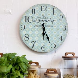 Seinäkello kuviolla ja tekstillä antiikinopaali 34cm Chic Antique